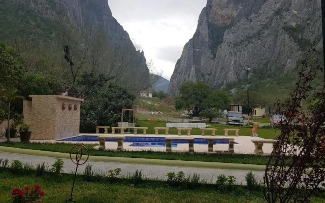 Vista Potrero - Hotel, Camping & Events