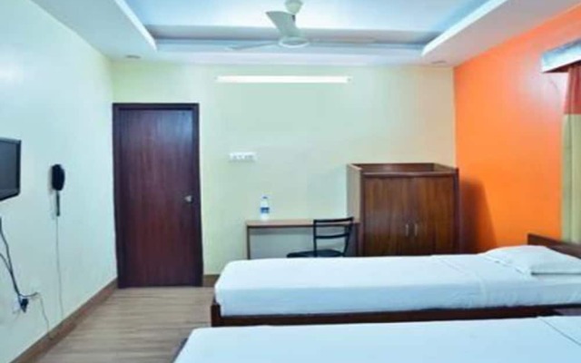 Royal Indu Hotel