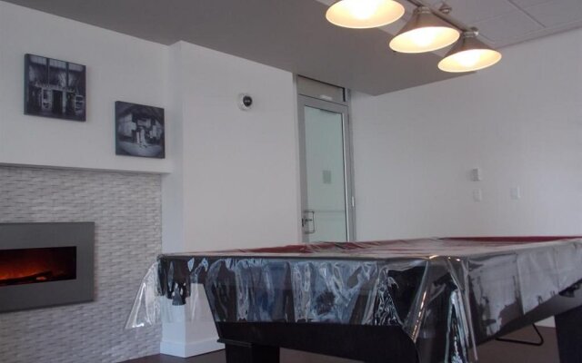 Fastlane Suites Rouleau
