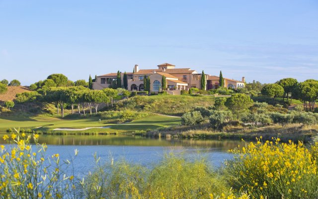 Monte Rei Golf & Country Club