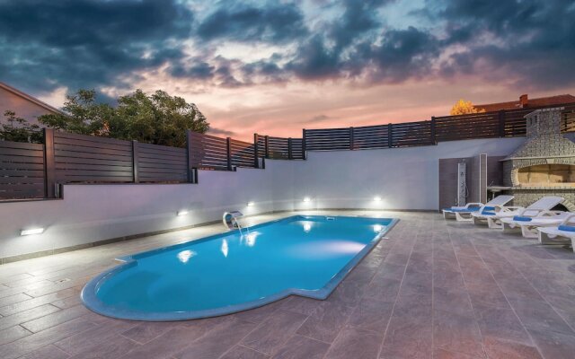 Amazing Home in Krk With 4 Bedrooms, Wifi and Outdoor Swimming Pool