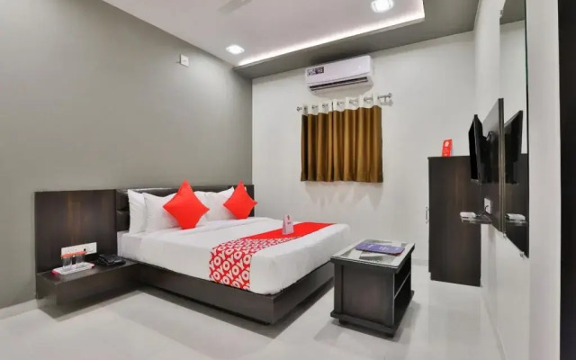 Raj Palace BY OYO Rooms