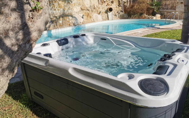 Dependance Desir e Piscina ad uso Esclusivo e Jac