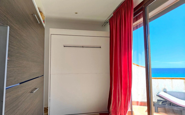 Sitges Balcony Pool & Seaside Apartment