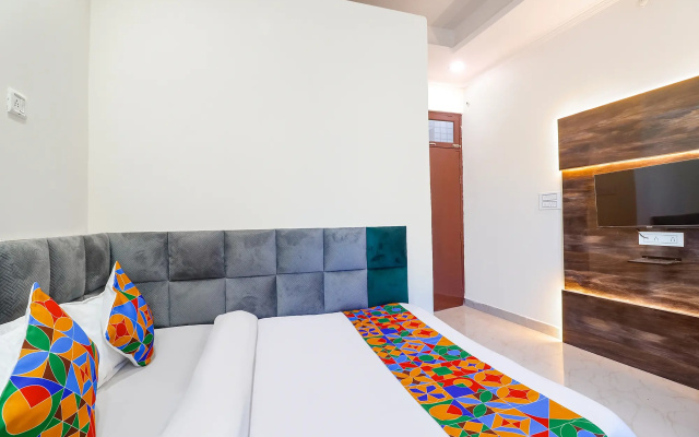 FabHotel Royal Vilas