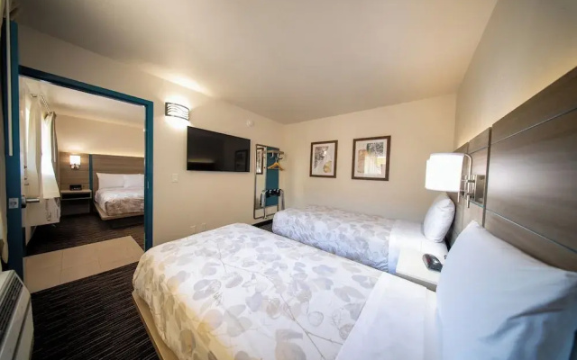 Lemon Heights Inn