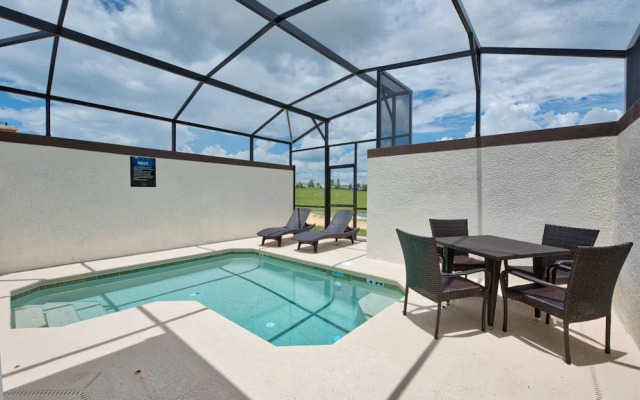 Modern and Spacious 5 bed Home Resort