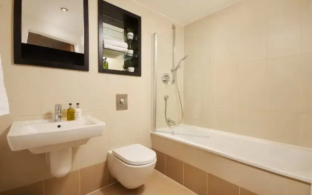 Deluxe City Centre Apt Balcony View Free Parking