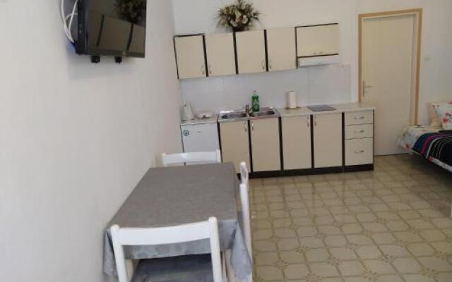 Studio-apartman Ella