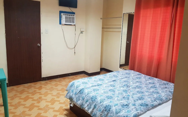 Enriquez Hotel