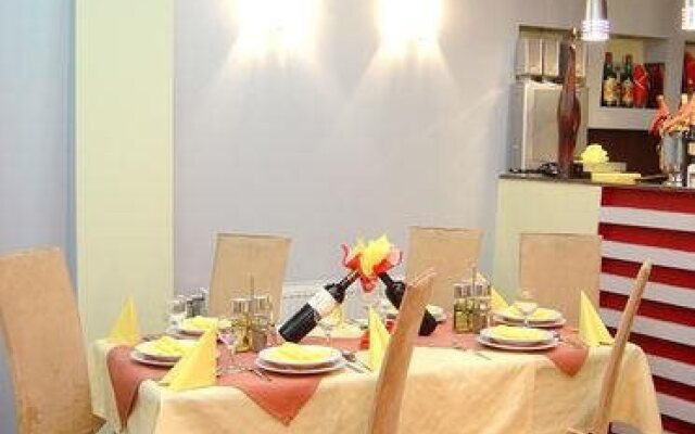 Hotel Pejton