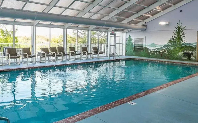 Whispering Pines 433