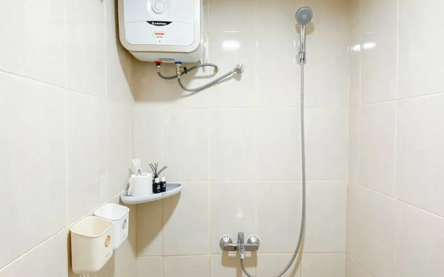 Comfy Studio Room At Podomoro Golf View Apartment