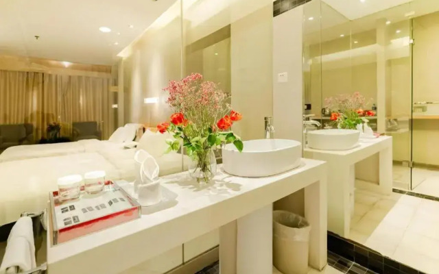 Tourism Trend Hotel