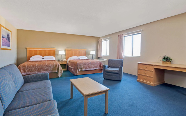Super 8 by Wyndham Spokane/West
