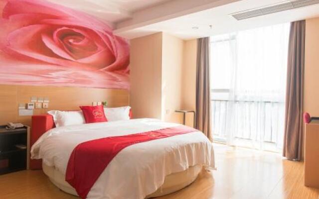 Thank Inn Plus Hotel Sichuan Neijiang Hongxing Red Star Macalline