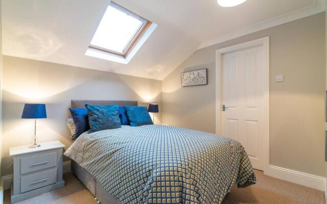 Modern Living 2 Bedroom Apartment South Wilmslow