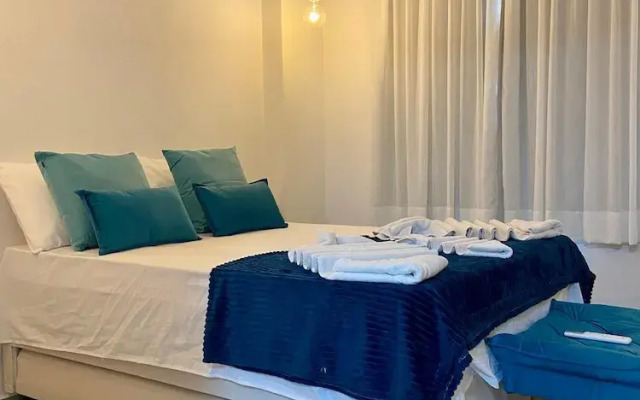 Flat a 120 metros das Piscinas Naturais