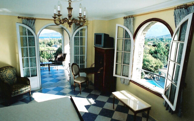 The Manor