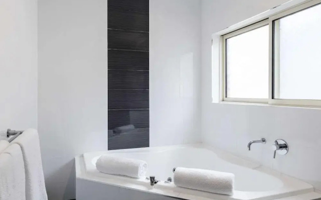 Best Western A Trappers Motor Inn