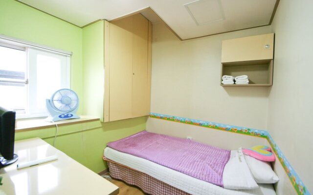 Guesthouse Myeongdong 1