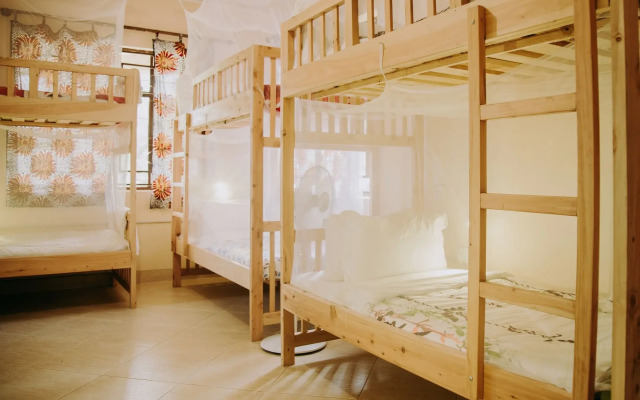 White House of Tanzania - Hostel