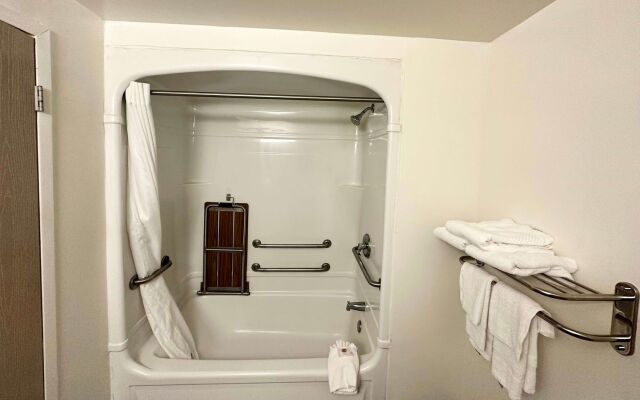 Ramada by Wyndham Lithia Springs Atlanta