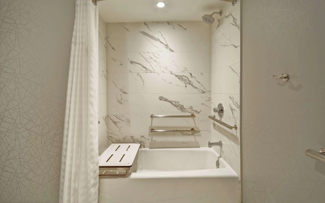 Embassy Suites by Hilton Santa Clara Silicon Valley