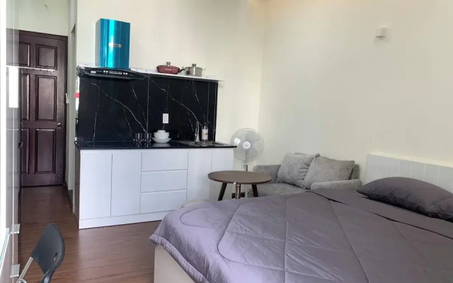 Lucy Hotel & Apartment