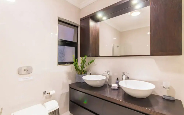 Villa Swieqi with shared rooms 4