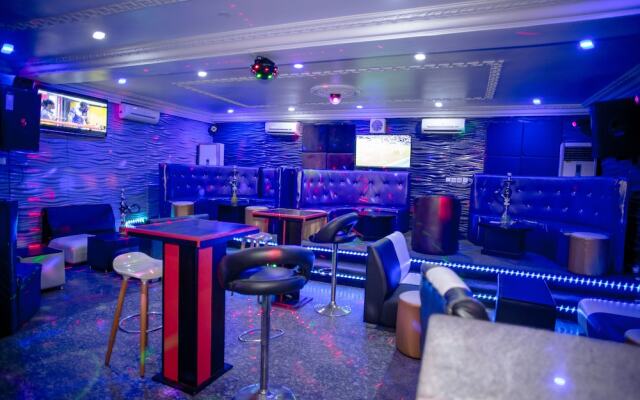 Eclipse Hotel and Lounge