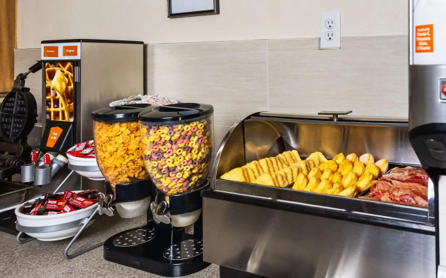 Lakeview Inns & Suites - Edson East