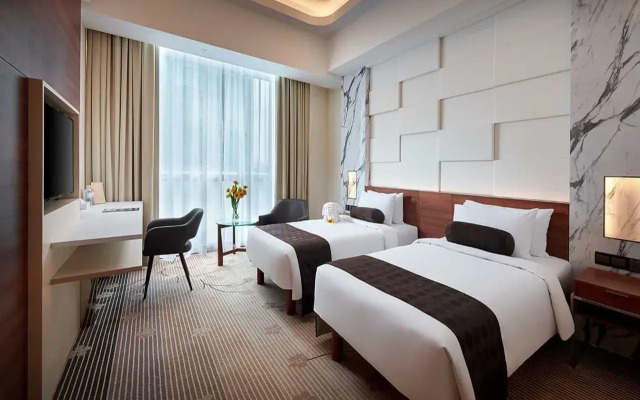 St. Giles Boulevard Hotel