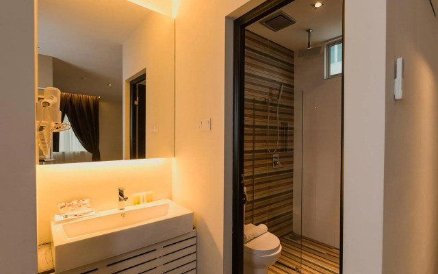 D Elegance Hotel