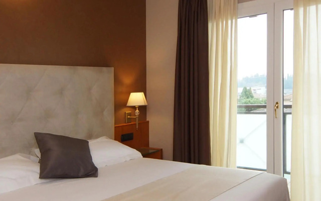 Hotel Clarin 14 by Dori