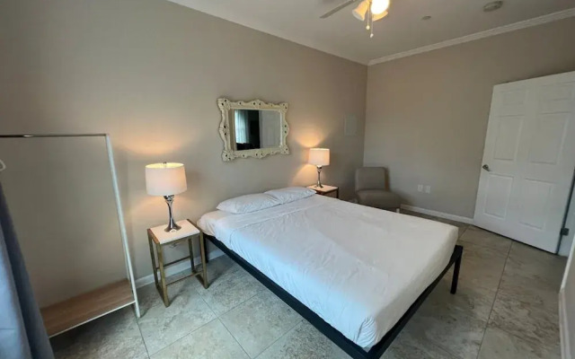 Tise Plaza Condos