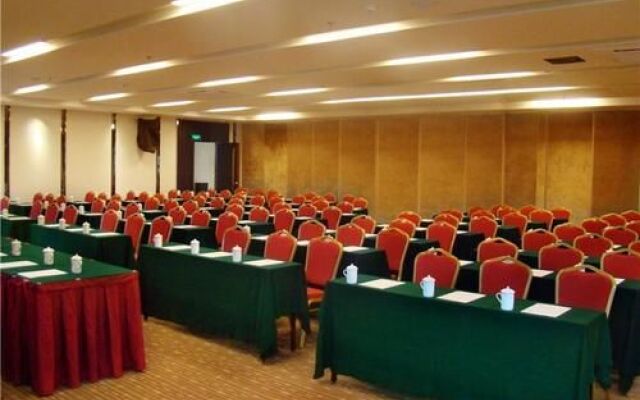 Clifford Inn Guangchou Huashan Branch