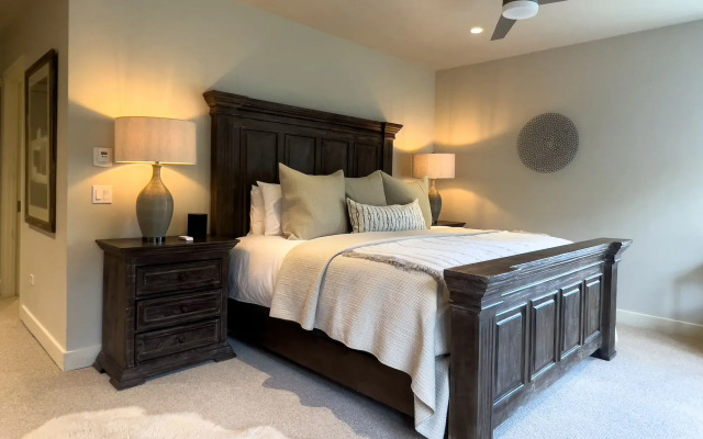 The Auberge Residences at Element 52