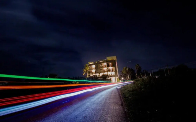 Grand 7 Hotel Kesbewa