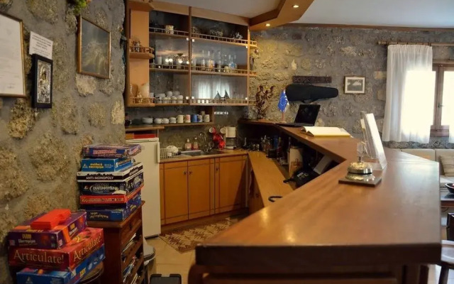 Evrostini Guest House