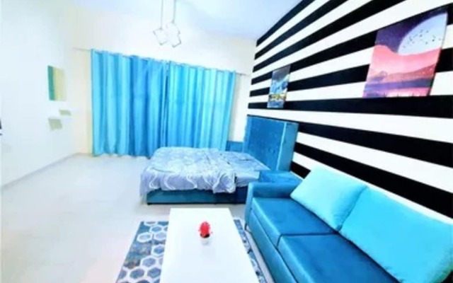 Stunning Studio Apartment With Balcony And Pool