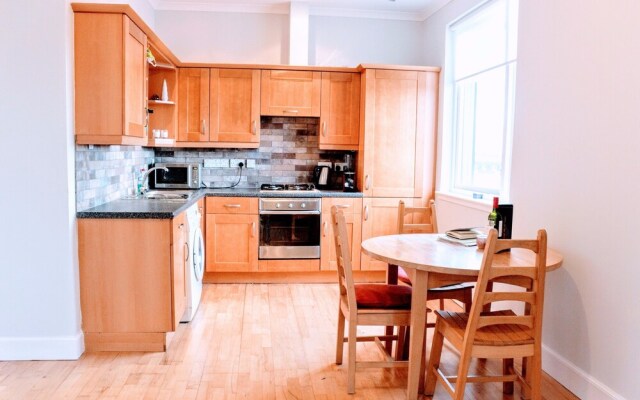 2 Bedroom Penthouse in Edinburgh