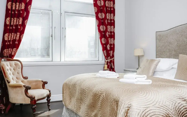 Gorgeous Royal Mile Mansion Apartment