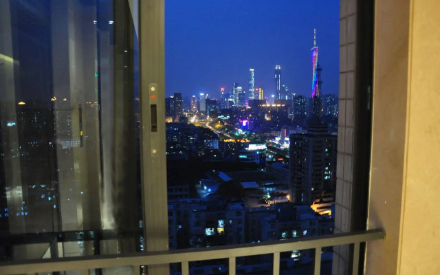 BaiHe International Apartment Hotel