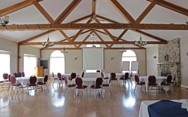 Isaiah Tubbs Resort & Conference Centre