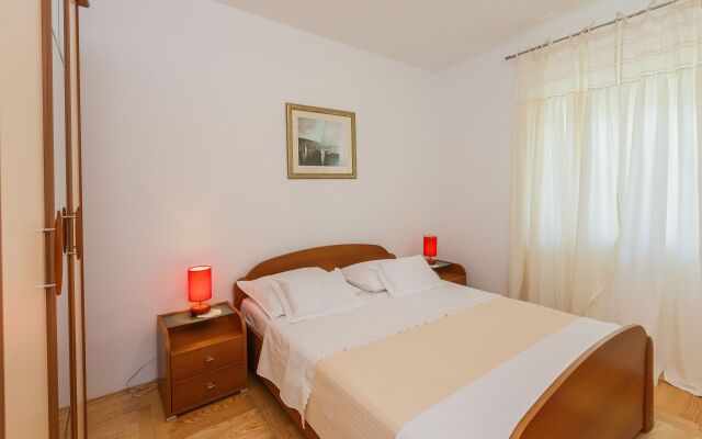 Holiday house Sanda - with pool : Mirca, Island Brac