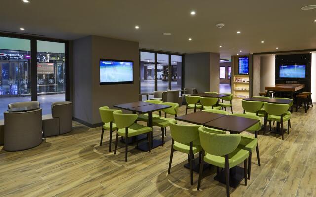 Private Resting Suite, Plaza Premium Lounge - Gateway@klia2
