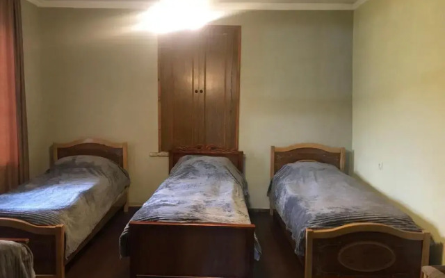 House of Happy, 2 bedrooms