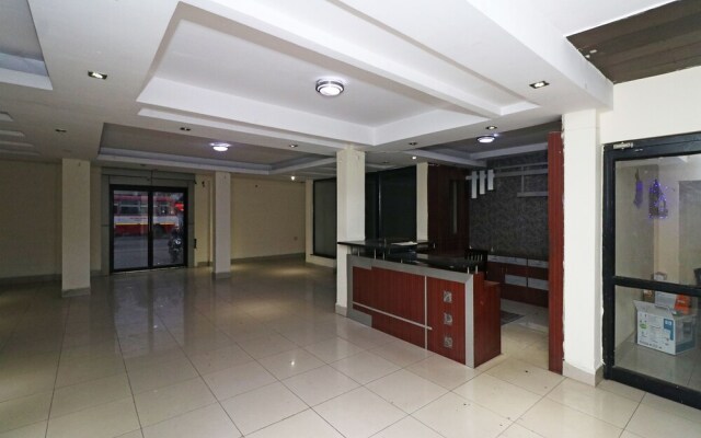 Oyo 15383 Hotel Grand Melrose