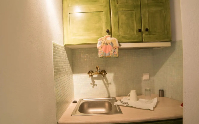 Avant Garde Suites